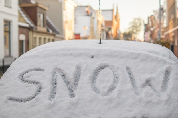 How to Remove Ice From A Windshield Without Scraping